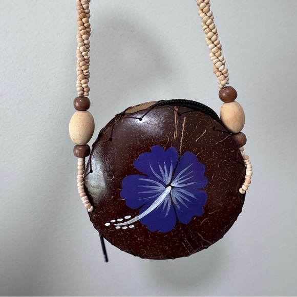 Coconut Shell Painted Hibiscus Flower Small Bag Philippines Handcrafted Handmade - Picture 2 of 4